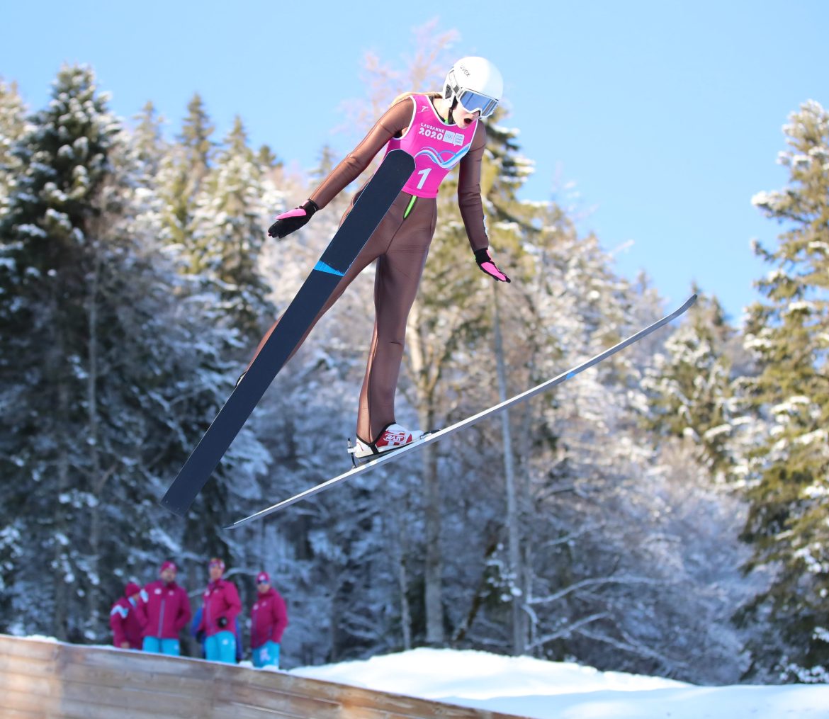 Jump-Proof Your Pooch: Tips to Curb Jumping